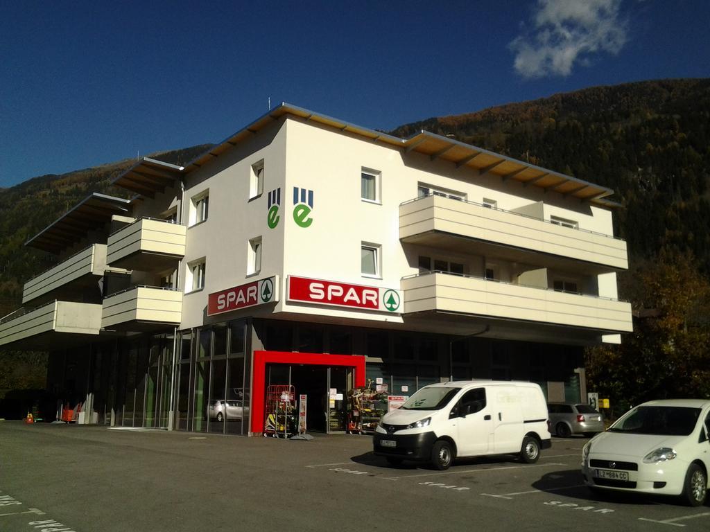 Appartment Lukasser Ainet Eksteriør bilde